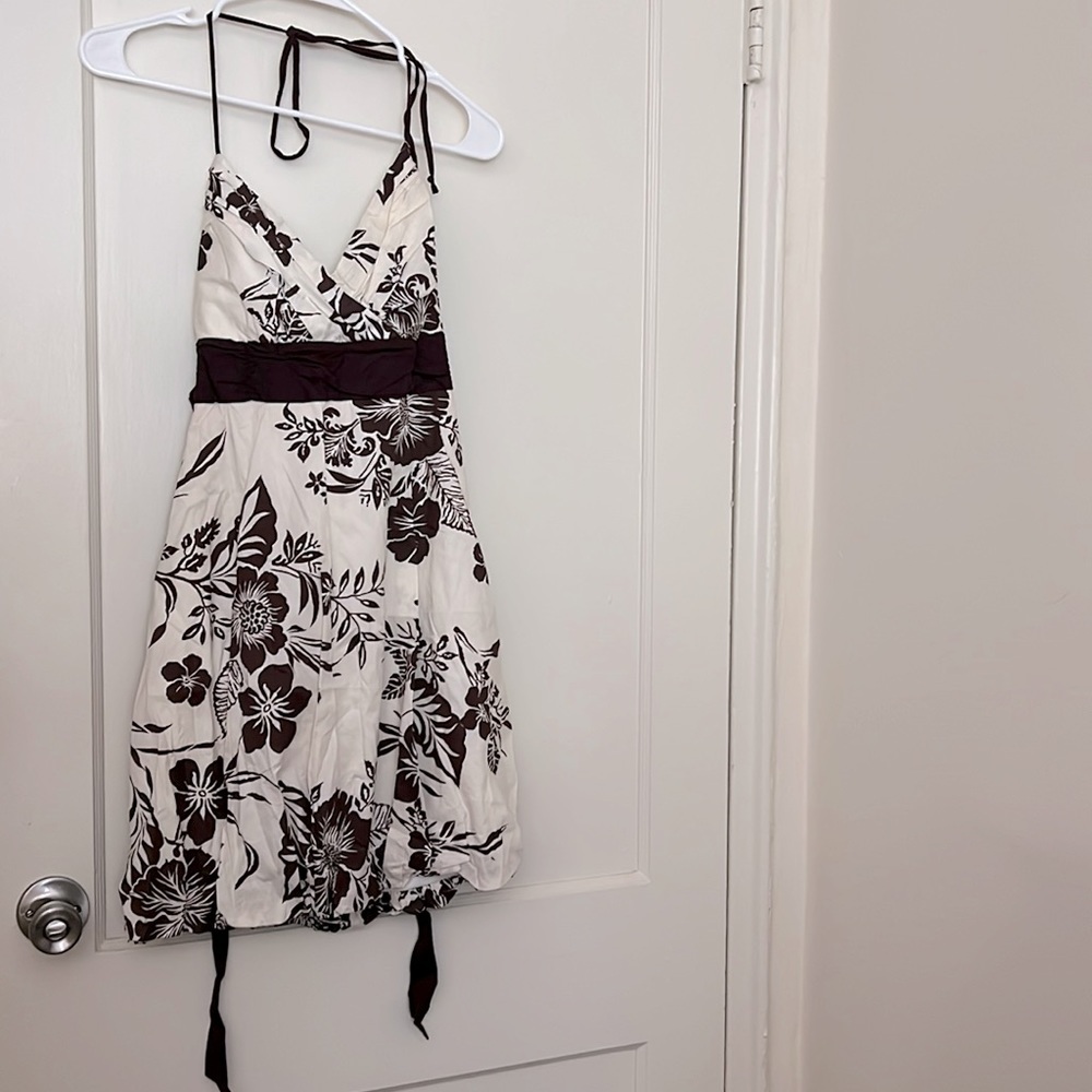 Rampage cream floral backless dress size: 7